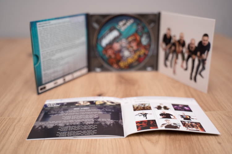 Socjalibacja - książeczka.png