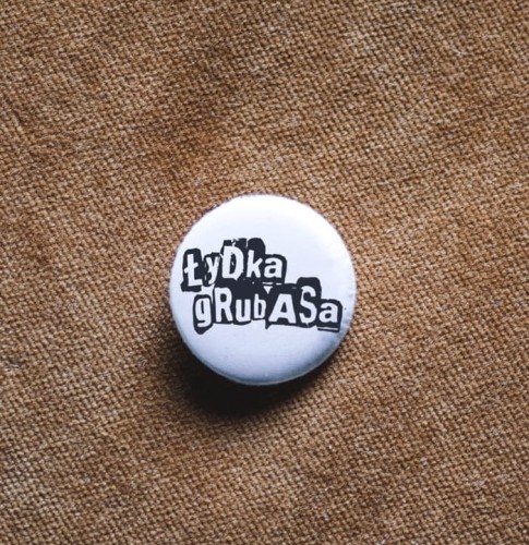 Przypinka Logo white.jpg